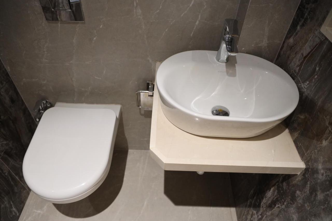 Vishal Hall Hotel Mumbai Ngoại thất bức ảnh