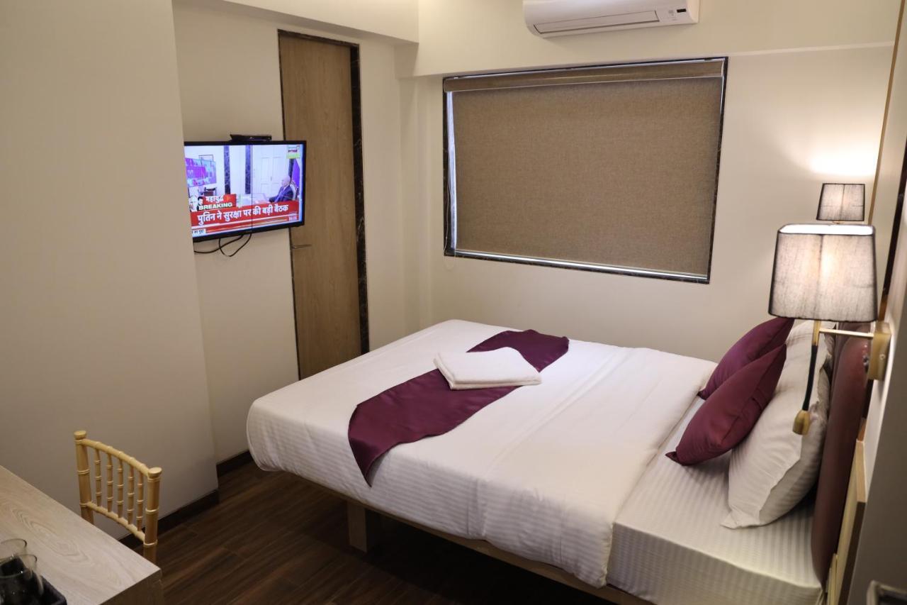 Vishal Hall Hotel Mumbai Ngoại thất bức ảnh
