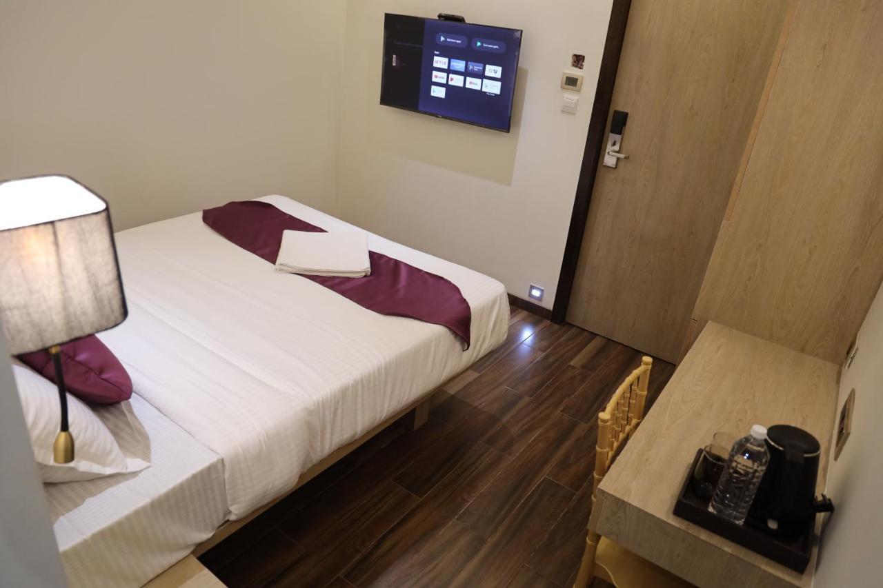 Vishal Hall Hotel Mumbai Ngoại thất bức ảnh