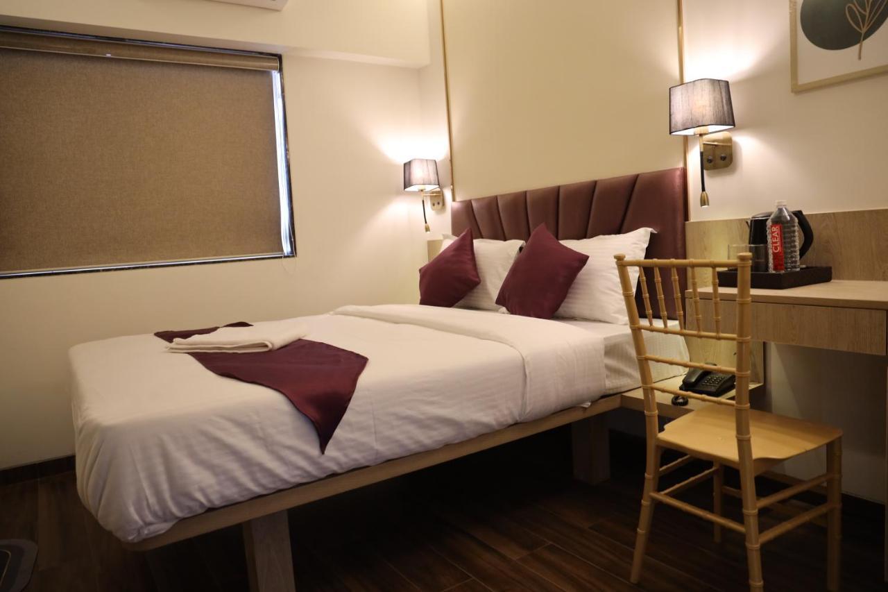 Vishal Hall Hotel Mumbai Ngoại thất bức ảnh