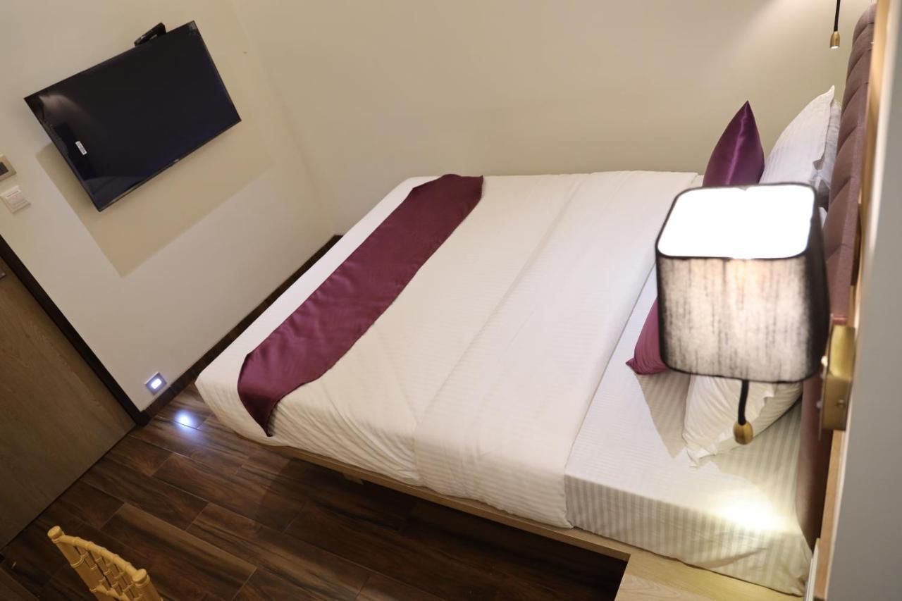 Vishal Hall Hotel Mumbai Ngoại thất bức ảnh