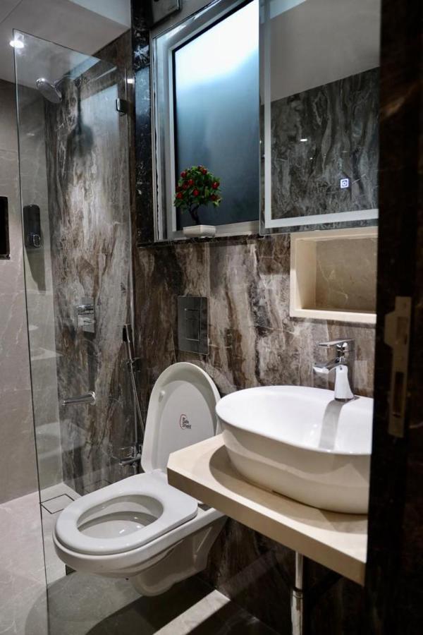 Vishal Hall Hotel Mumbai Ngoại thất bức ảnh